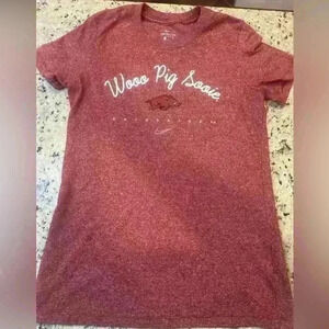 Nike Women's Arkansas Razorbacks
Cardinal Marled Crew "Woo Pig Sooie"TShirt